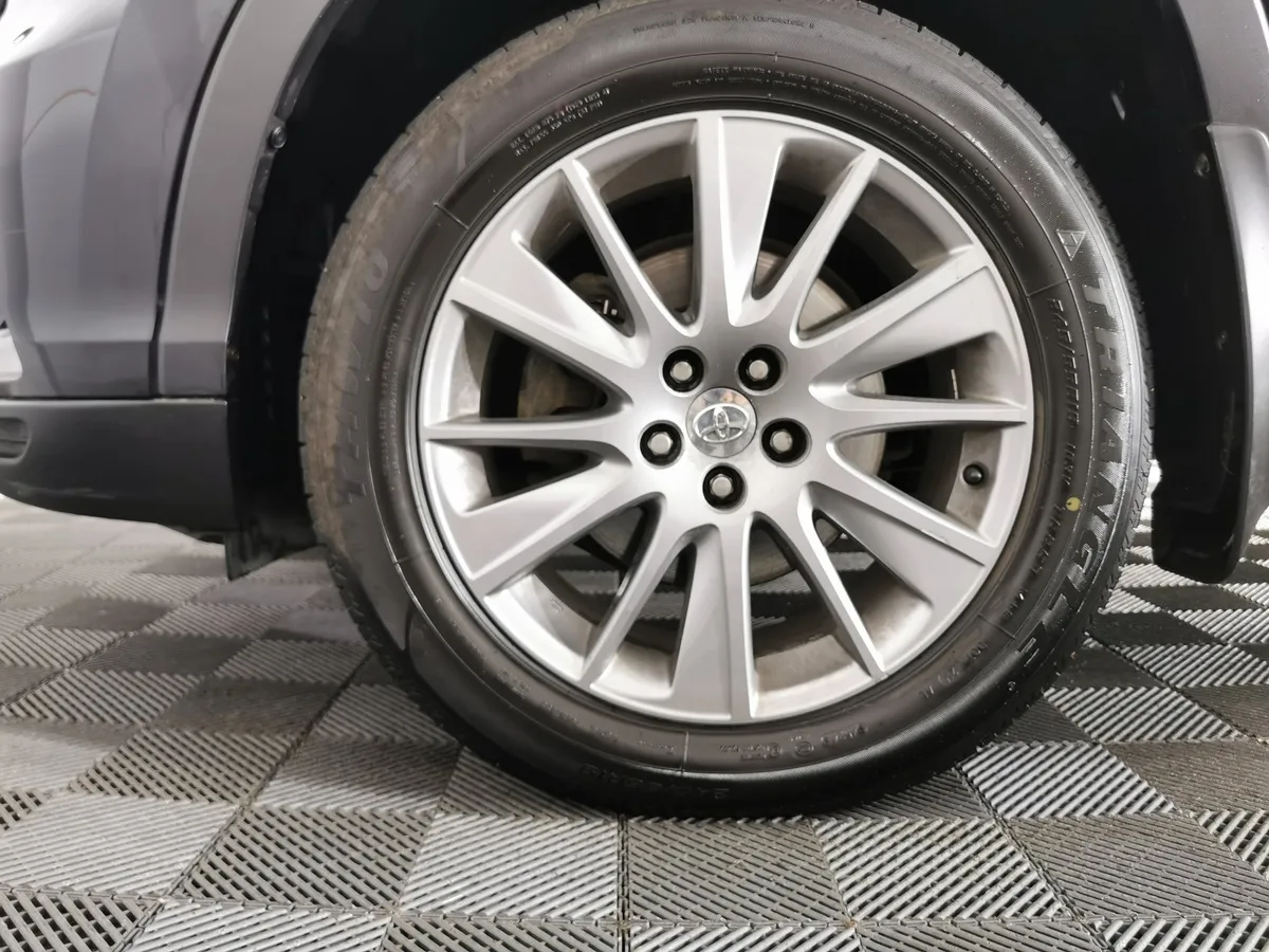 Toyota Highlander 3.5 AT AWD (249 л.с.) Престиж Черный в АВИЛОН. Слайд №9