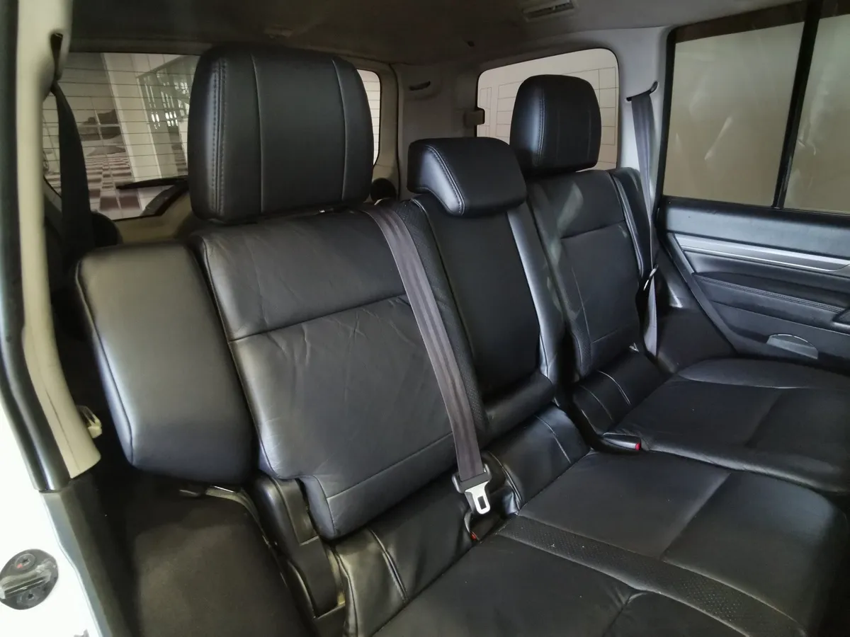 Mitsubishi Pajero 3.0 AT AWD (178 л.с.) Белый в АВИЛОН. Слайд №16