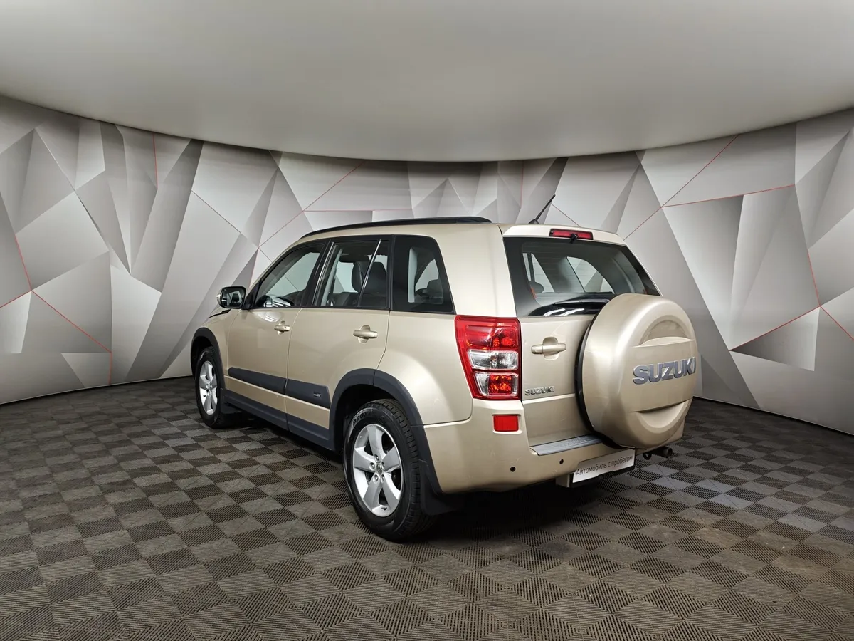 Suzuki Grand Vitara 2.4 AT (169 л.с.) Бежевый в АВИЛОН. Слайд №4