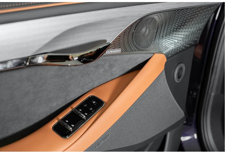 Voyah Passion 1.5 AT AWD (530 л.с.) Executive Фиолетовый в АВИЛОН. Слайд №10