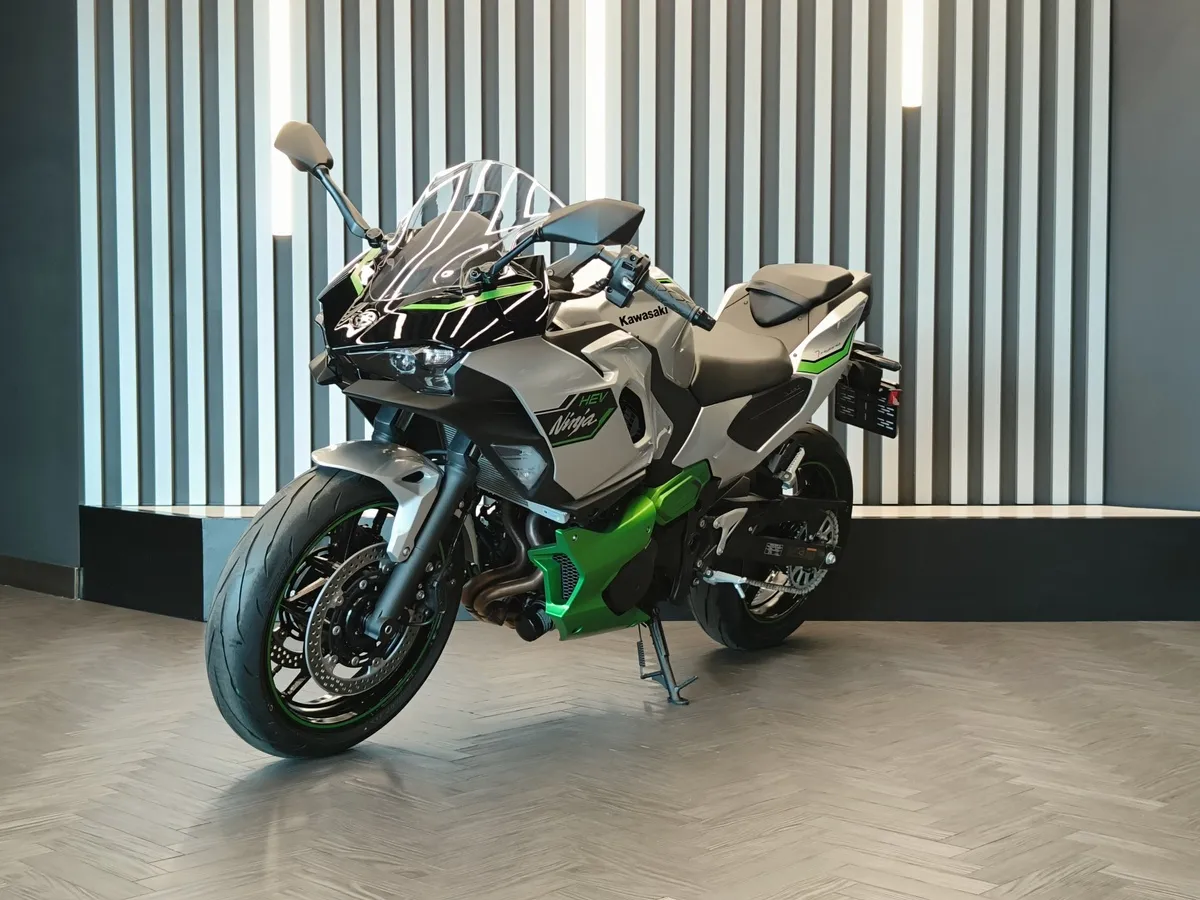 АВИЛОН - Kawasaki Ninja 7 Hybrid 450 см³ (69 л.с.) 450 Серебристый - slide 10107555
