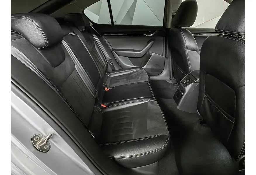Skoda Octavia 1.4 TSI DSG (150 л.с.) Ambition Серебристый в АВИЛОН. Слайд №10