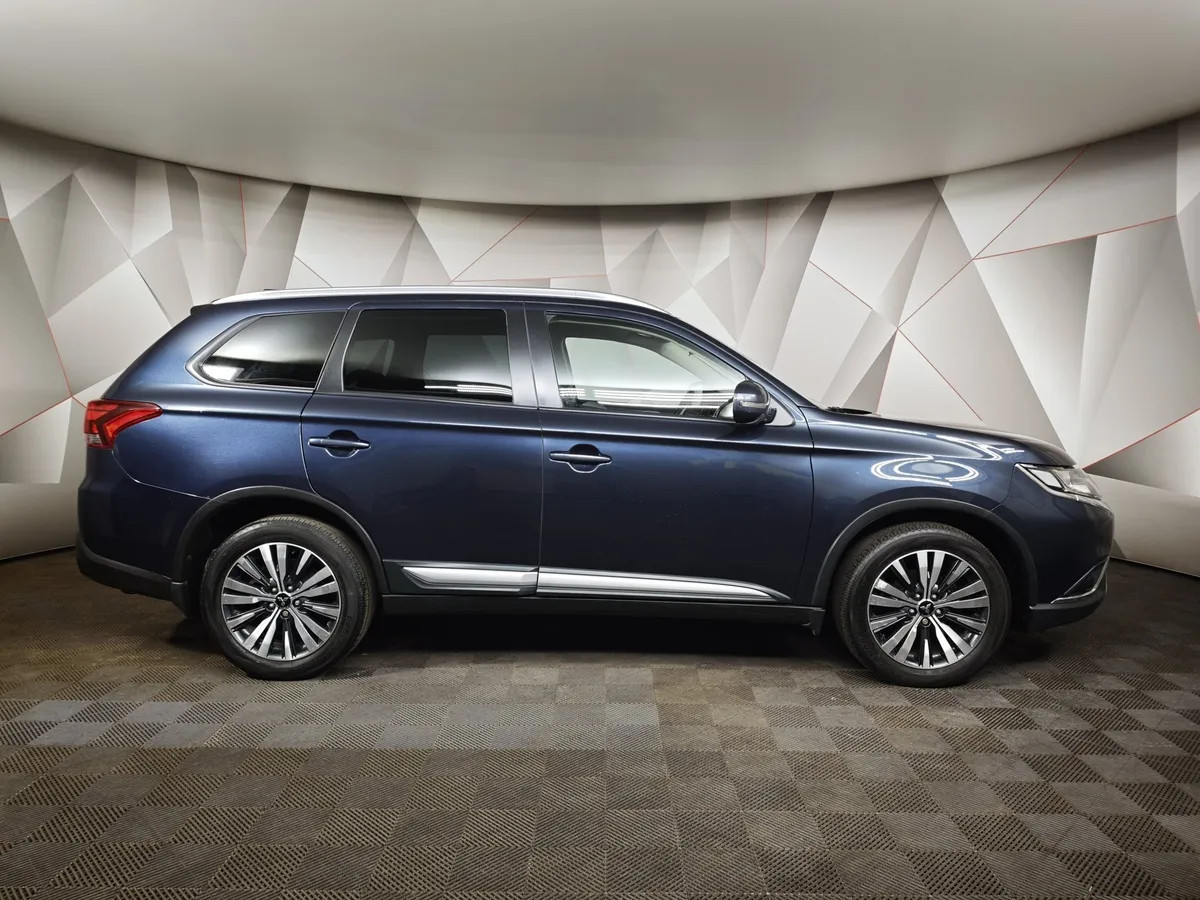 Mitsubishi Outlander 2.0 MIVEC CVT 4WD (146 л.с.) Intense Plus Синий в АВИЛОН. Слайд №6