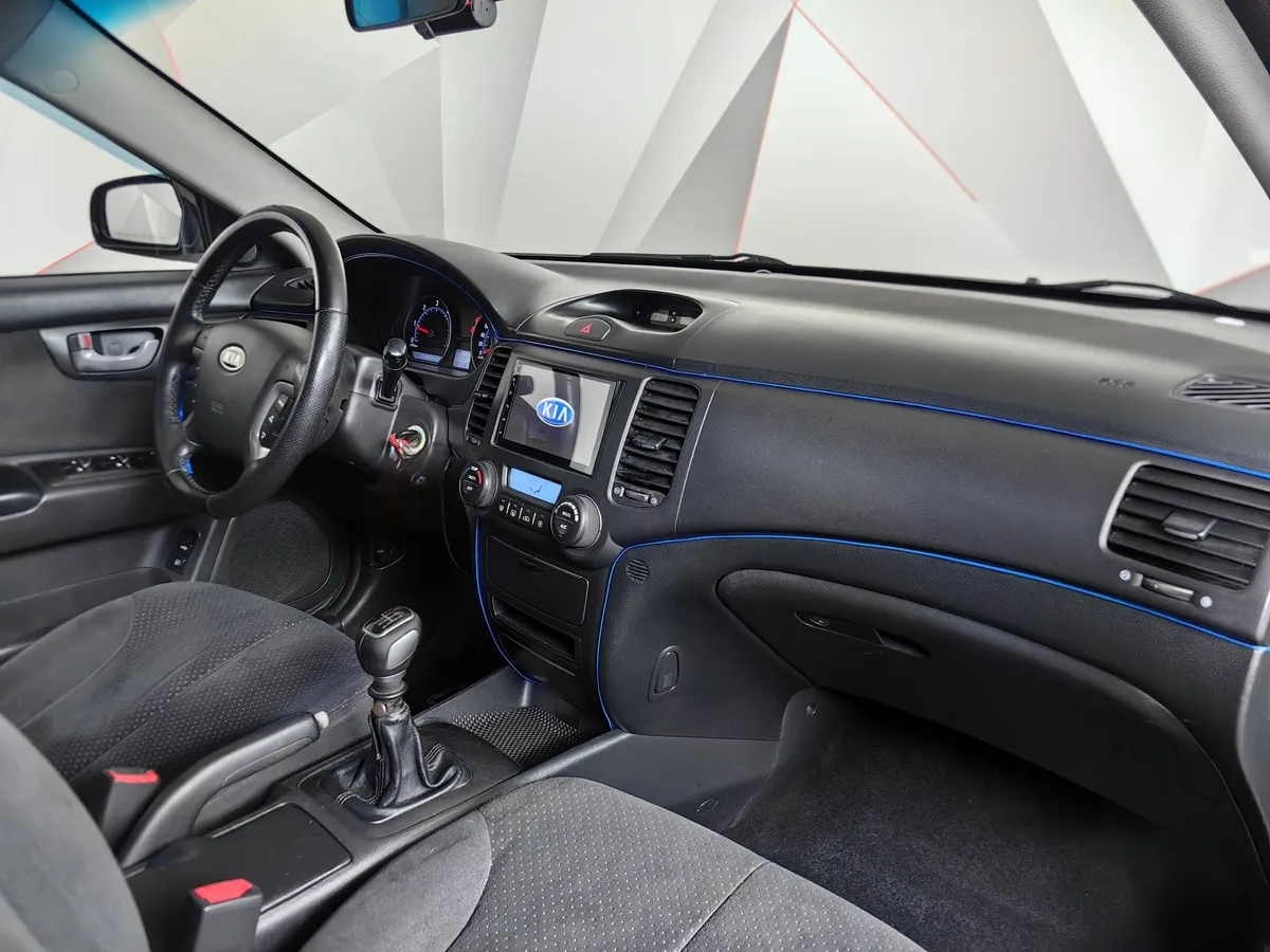 Kia Magentis 2.0 CRDi MT (138 л.с.) Черный в АВИЛОН. Слайд №13