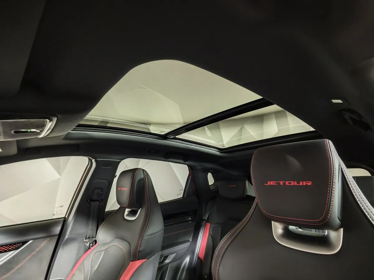 JETOUR Dashing 1.6T 7DCT 2WD (190 л.с.) Luxury Красный в АВИЛОН. Слайд №23