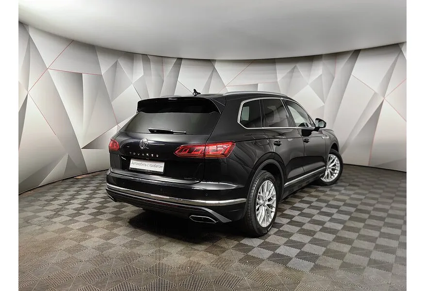 АВИЛОН - Volkswagen Touareg 3.0 V6 TDI Tiptronic 4Motion (249 л.с.) Business Черный - slide 7