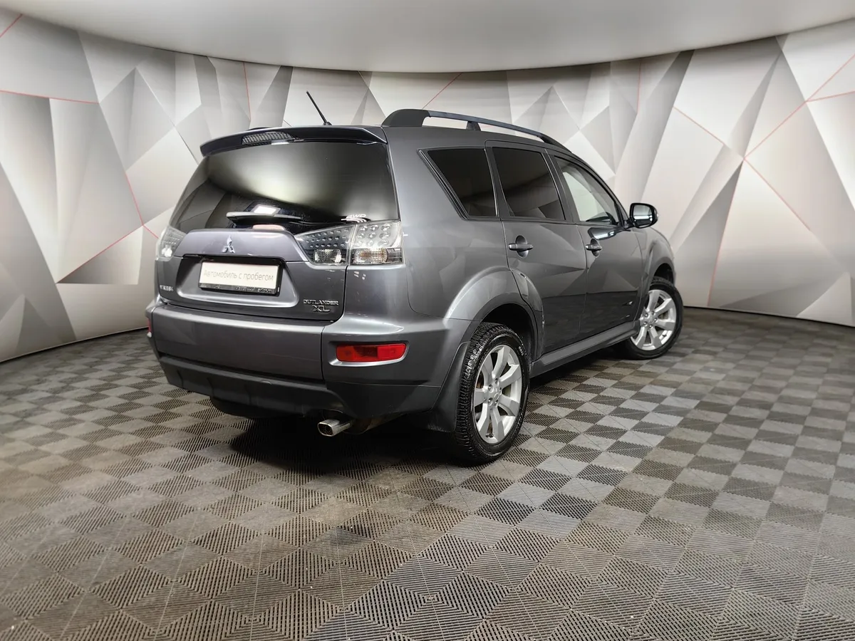 Mitsubishi Outlander 2.4 CVT 4WD (170 л.с.) Серый в АВИЛОН. Слайд №2