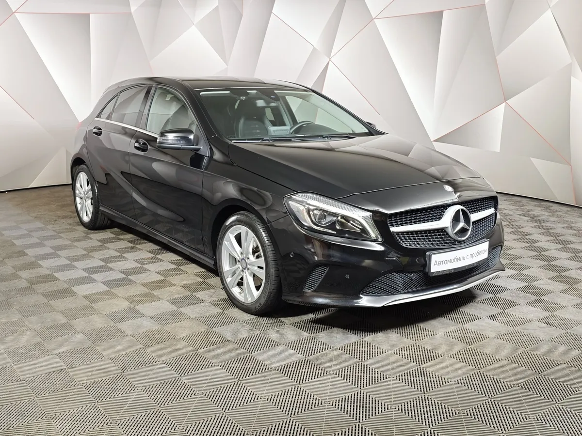 Mercedes-Benz A-Класс A 180 7G-DCT (122 л.с.) Особая серия Черный в АВИЛОН. Слайд №3