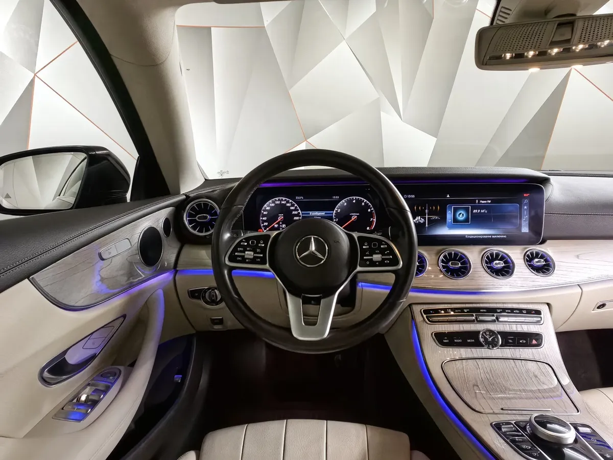 Mercedes-Benz E-Класс E 200 G-TRONIC (184 л.с.) Красный в АВИЛОН. Слайд №19