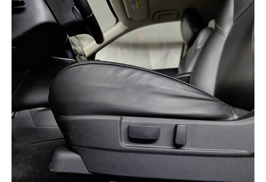 Mitsubishi Outlander 2.0 CVT 4WD (146 л.с.) Серебристый в АВИЛОН. Слайд №22