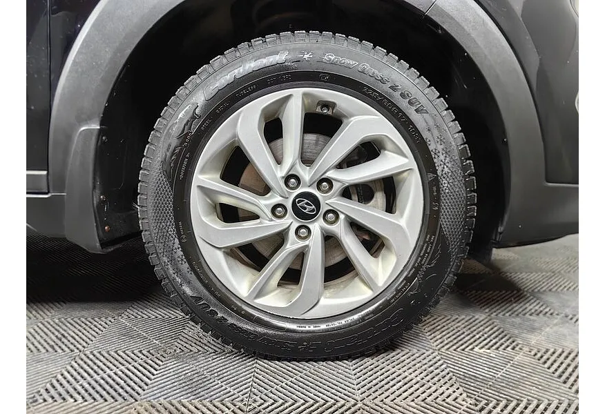 Hyundai Tucson 2.0 AT (150 л.с.) Comfort Черный в АВИЛОН. Слайд №9