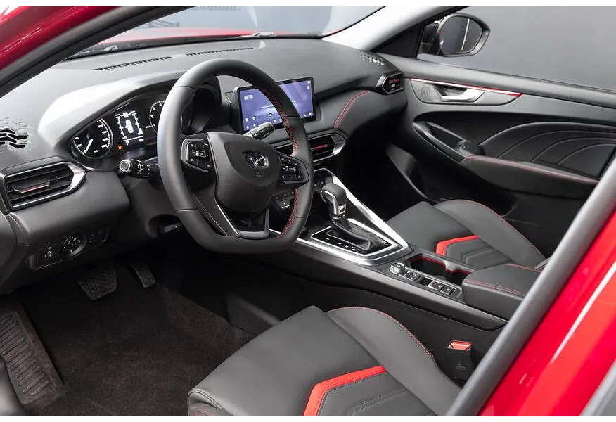 АВИЛОН - Kaiyi E5 1.5 CVT 2WD (147 л.с.) Luxury Красный - slide 5