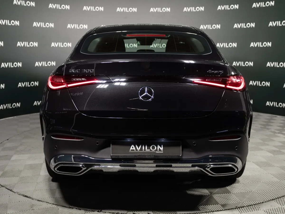 Mercedes-Benz GLC Купе 300 9G-TRONIC 4MATIC (272 л.с.) Черный в АВИЛОН. Слайд №6
