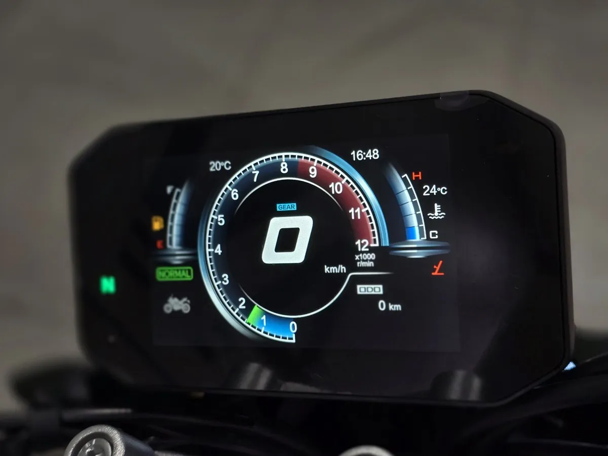 VOGE R625 581 см³ (64 л.с.) (64) 581 Черный в АВИЛОН. Слайд №13