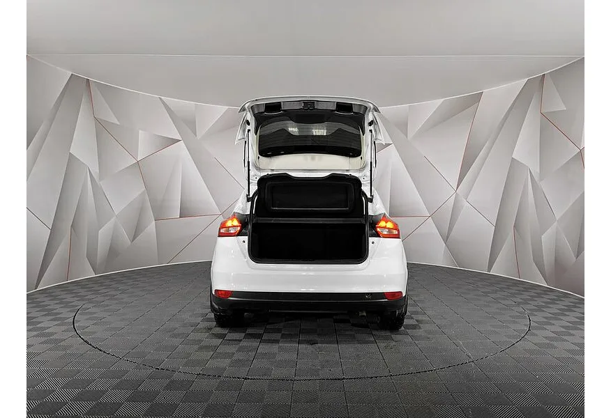 Ford Focus 1.6 Ti-VCT MT (125 л.с.) SPECIAL EDITION Белый в АВИЛОН. Слайд №10