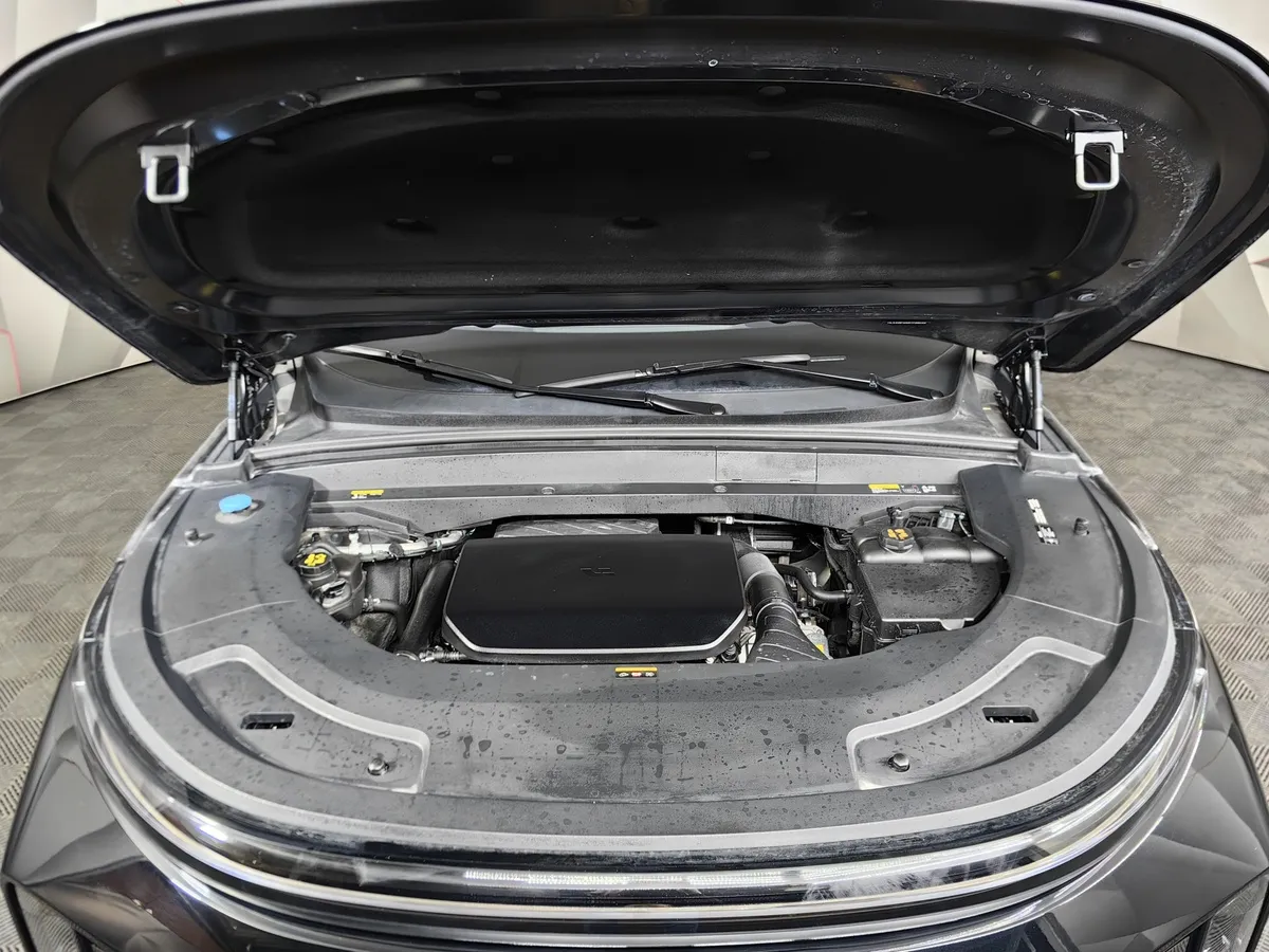 Li Auto L7 1.5 AT 4WD (449 л.с.) Pro Черный в АВИЛОН. Слайд №11