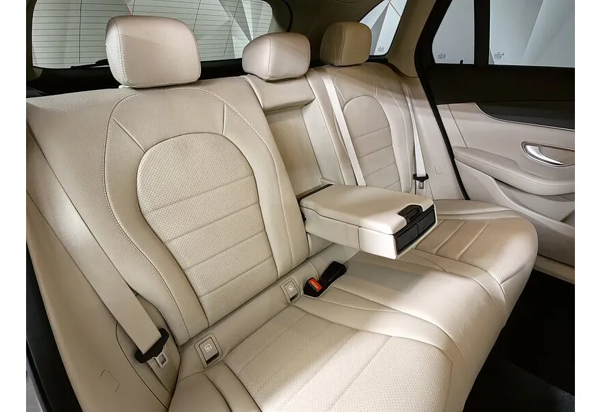 Mercedes-Benz GLC 300 9G-TRONIC 4MATIC (249 л.с.) Sport Plus Серый в АВИЛОН. Слайд №16