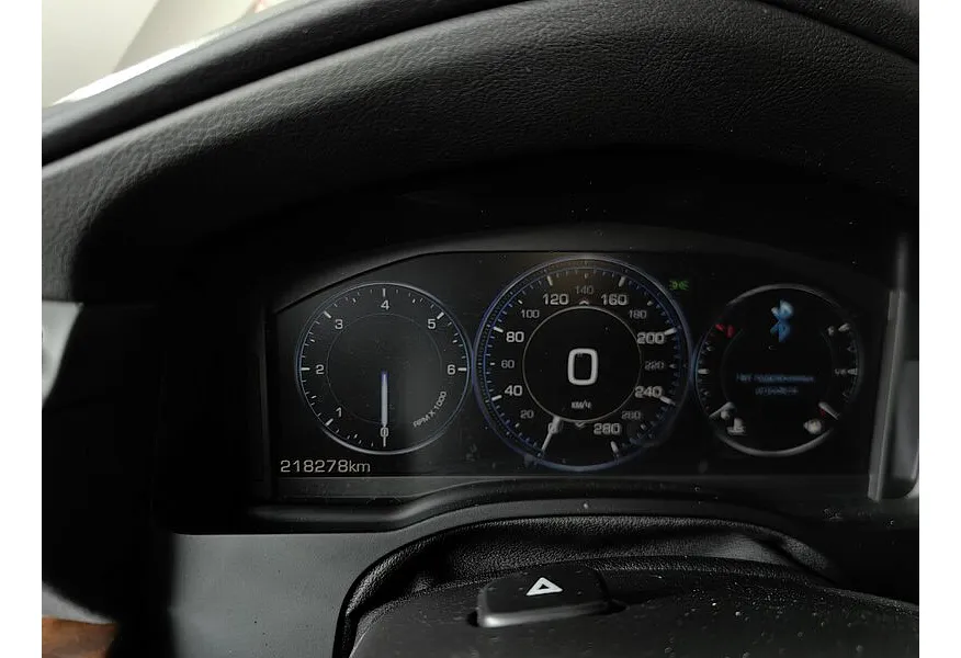 Cadillac Escalade 6.2 V8 АТ 4WD (409 л.с.) Серый в АВИЛОН. Слайд №16