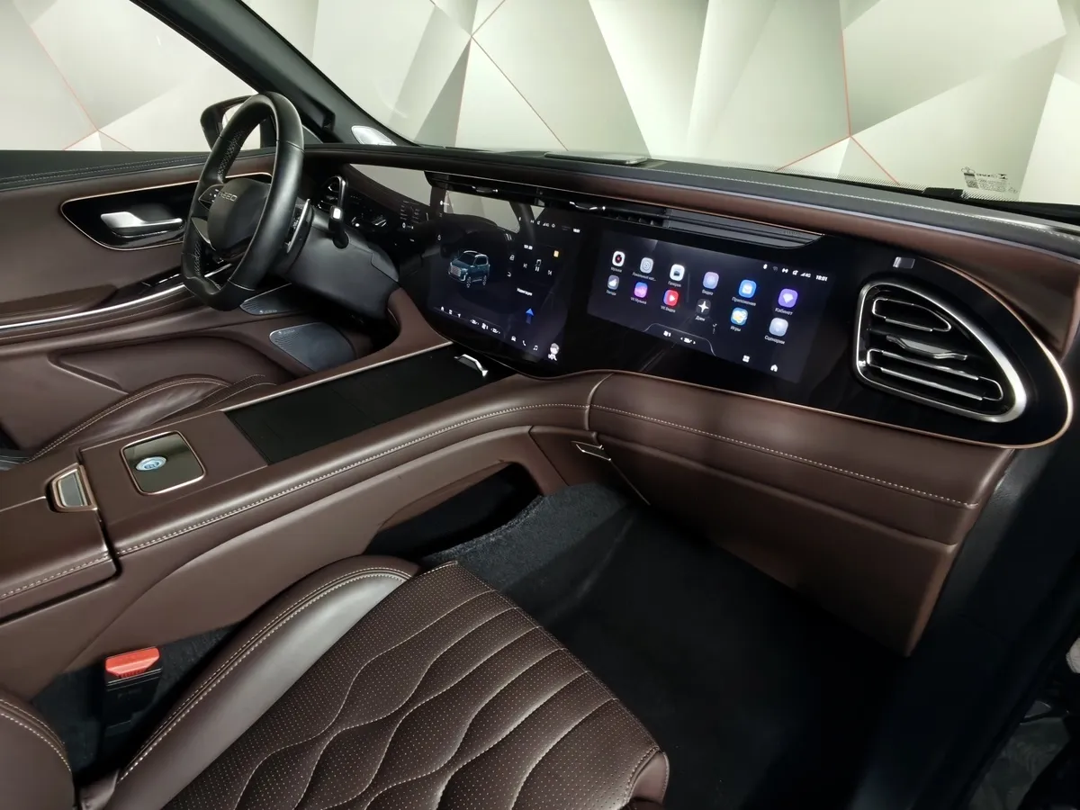 EXEED VX 2.0 AMT AWD (249 л.с.) President Черный в АВИЛОН. Слайд №13