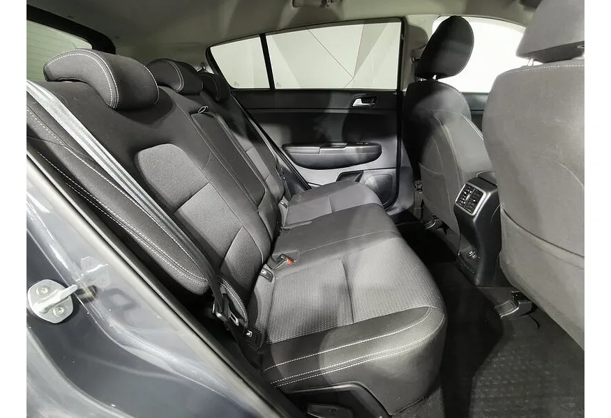 АВИЛОН - Kia Sportage 2.0 AT 2WD (150 л.с.) Comfort Серый - slide 6