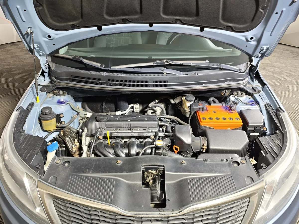 Kia Rio 1.6 AT (123 л.с.) Голубой в АВИЛОН. Слайд №11