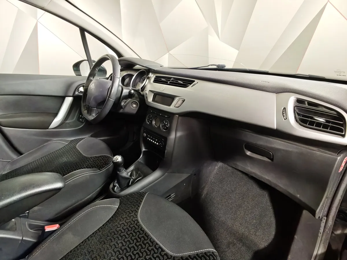 Citroen C3 1.4VTi  MT FWD (75 л.с.) Черный в АВИЛОН. Слайд №13