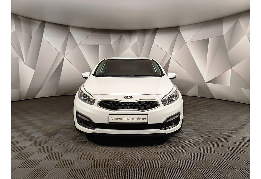 АВИЛОН - Kia Ceed 1.6 AT (130 л.с.) Comfort Белый - slide 0