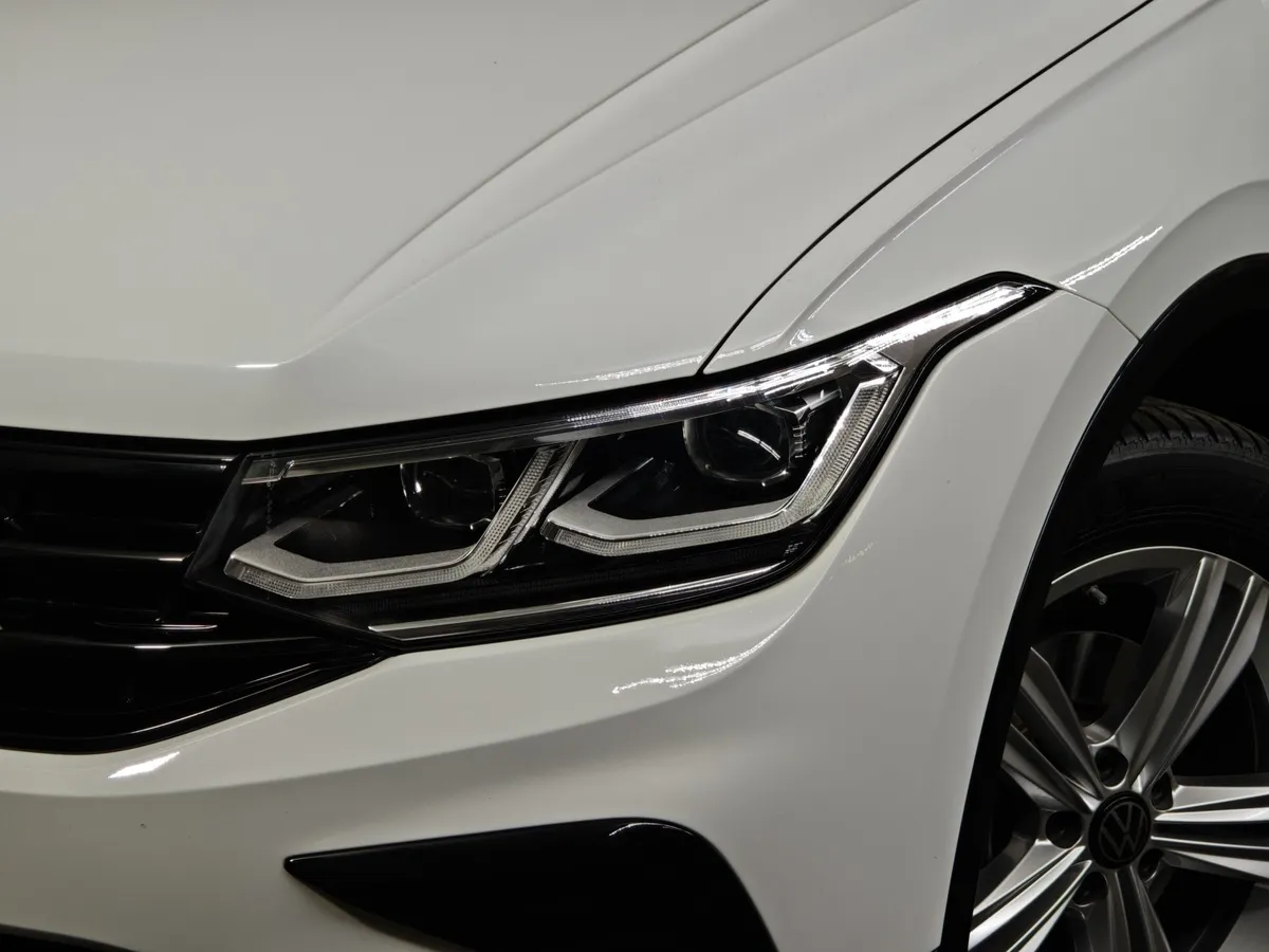 Volkswagen Tiguan 1.4 TSI BlueMotion DSG (150 л.с.) Белый в АВИЛОН. Слайд №10