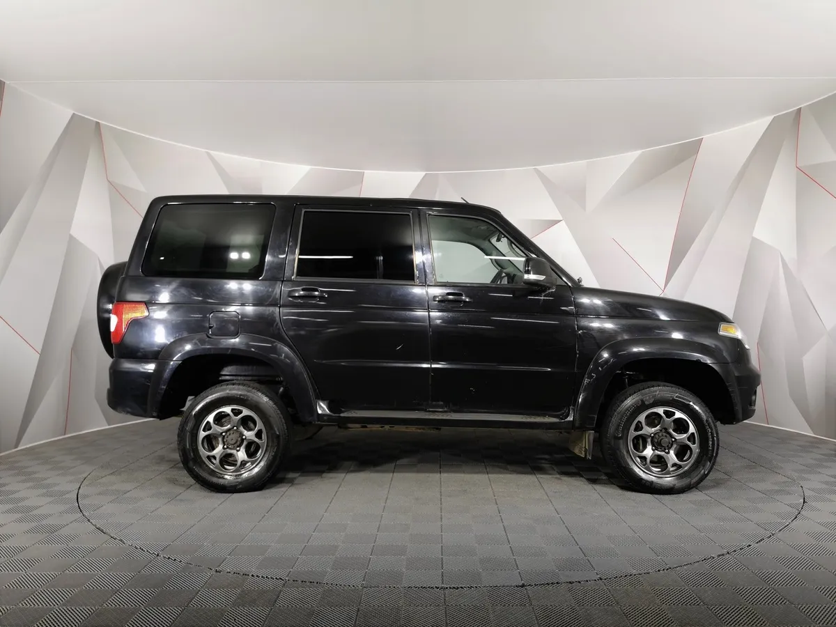 УАЗ Patriot 2.7 AT 4WD (150 л.с.) Оптимум Черный в АВИЛОН. Слайд №6