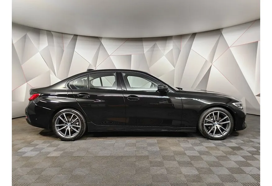 BMW 3 серия 320d Steptronic (190 л.с.) Черный в АВИЛОН. Слайд №3