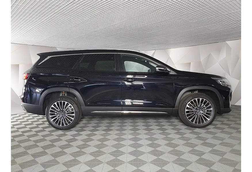 JETOUR X90 Plus 2.0T 7DCT 4WD (7 мест) (244 л.с.) Премиум Черный в АВИЛОН. Слайд №3