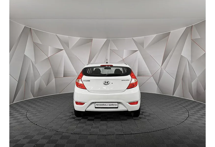 Hyundai Solaris 1.4 MT (107 л.с.) Active Белый в АВИЛОН. Слайд №8
