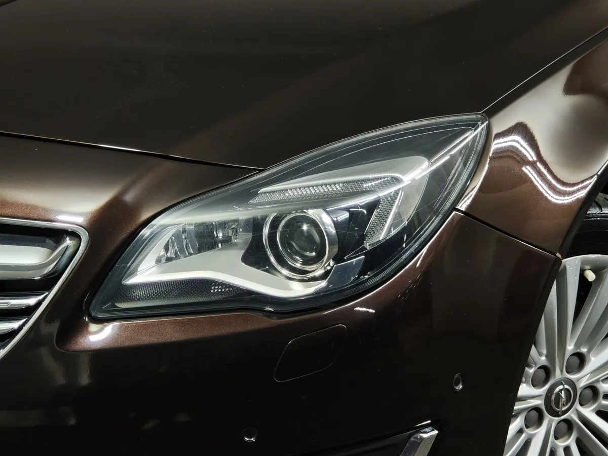 Opel Insignia 1.6 SIDI Turbo Ecotec AT (170 л.с.) Коричневый в АВИЛОН. Слайд №10