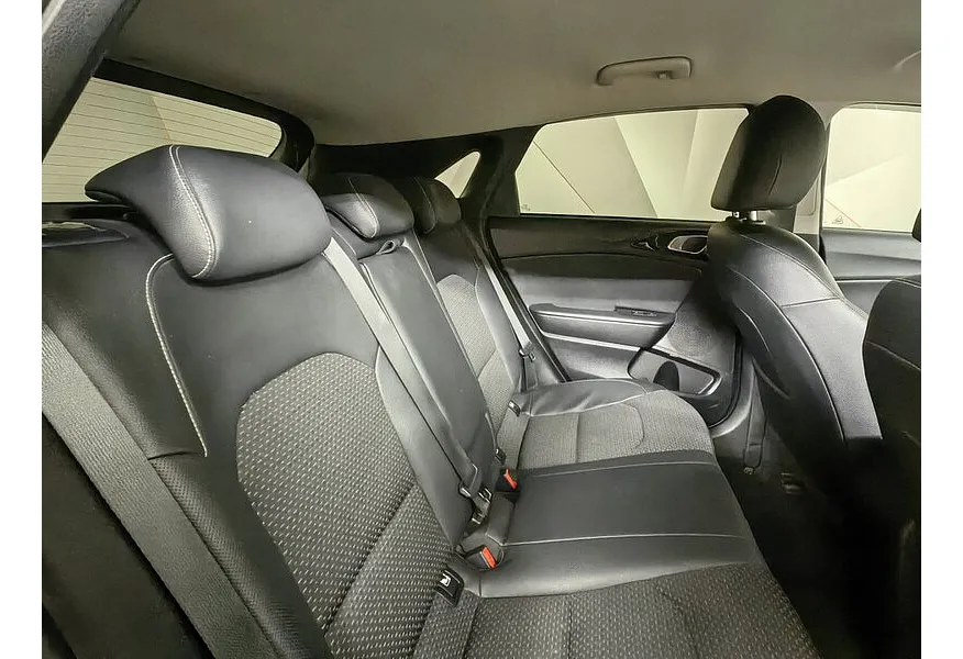 Kia Ceed 1.6 MPI AT (128 л.с.) Prestige Черный в АВИЛОН. Слайд №16