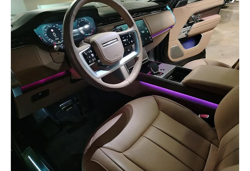 Land Rover Range Rover 4.4 P530 V8 LWB AT AWD (530 л.с.) Autobiography Черный в АВИЛОН. Слайд №10