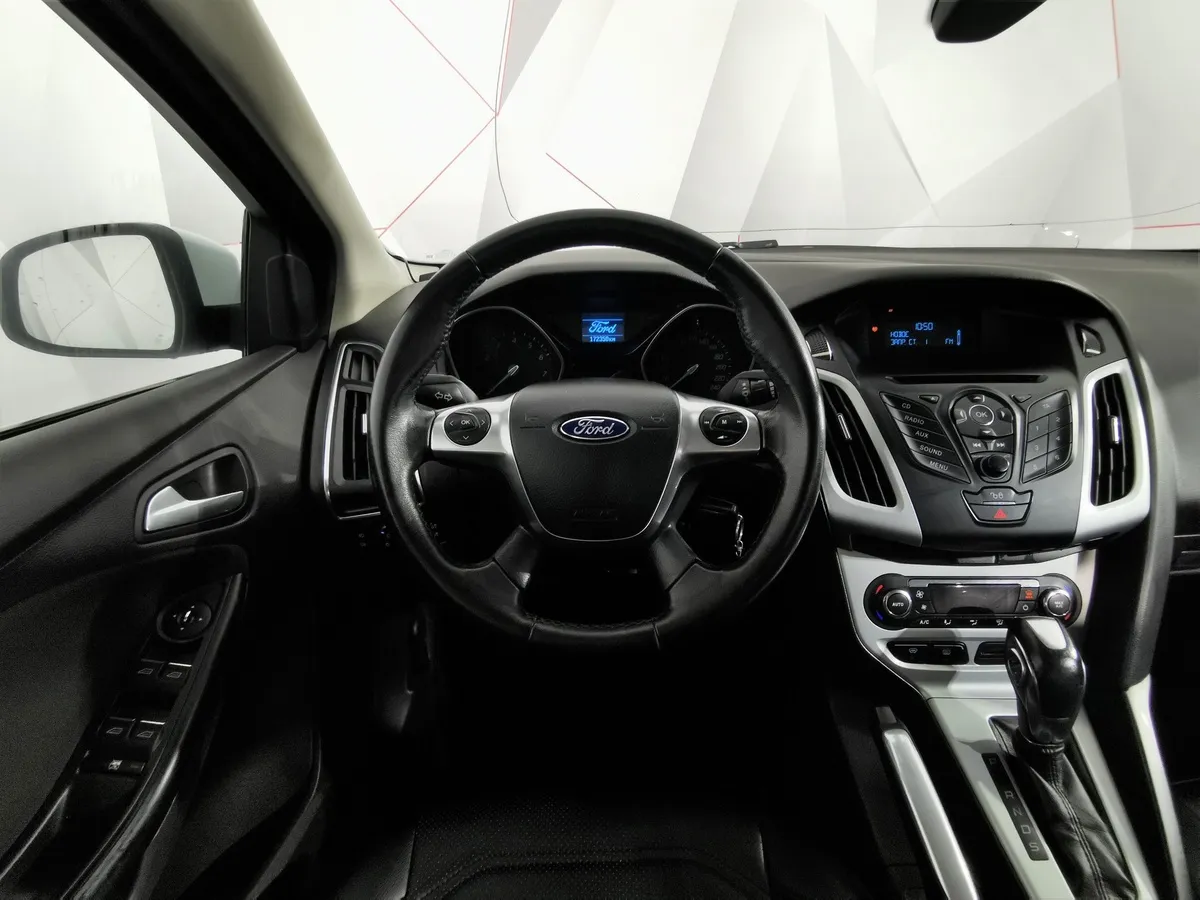 Ford Focus 2.0 PowerShift (150 л.с.) Titanium Белый в АВИЛОН. Слайд №18
