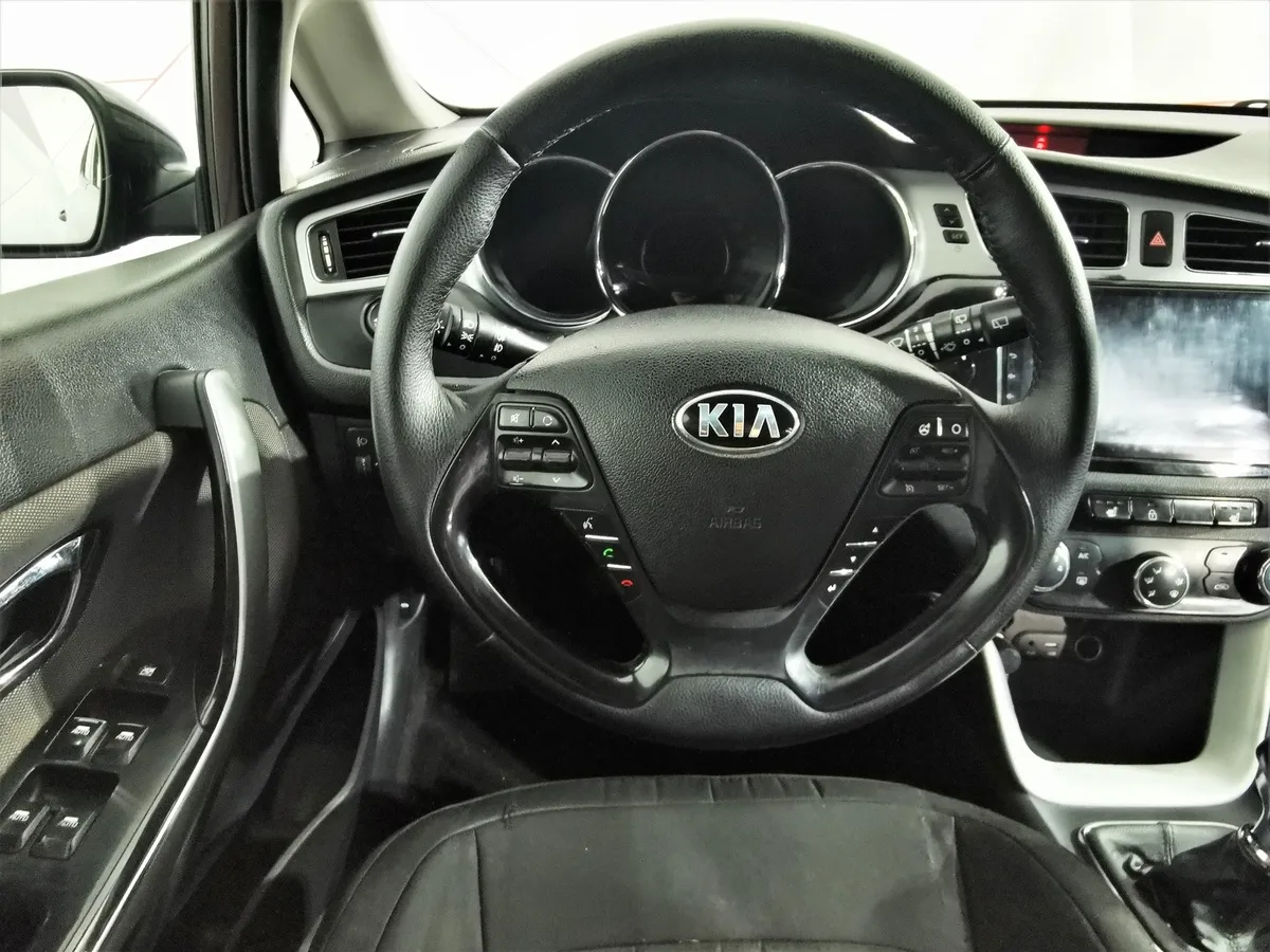 Kia Ceed 1.6 MT (130 л.с.) Classic Коричневый в АВИЛОН. Слайд №19