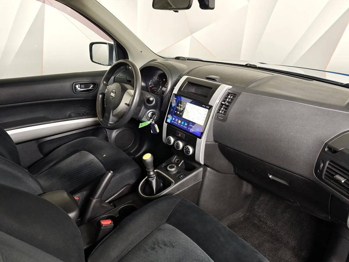 Nissan X-Trail 2.0 MT AWD (141 л.с.) Серебристый в АВИЛОН. Слайд №12