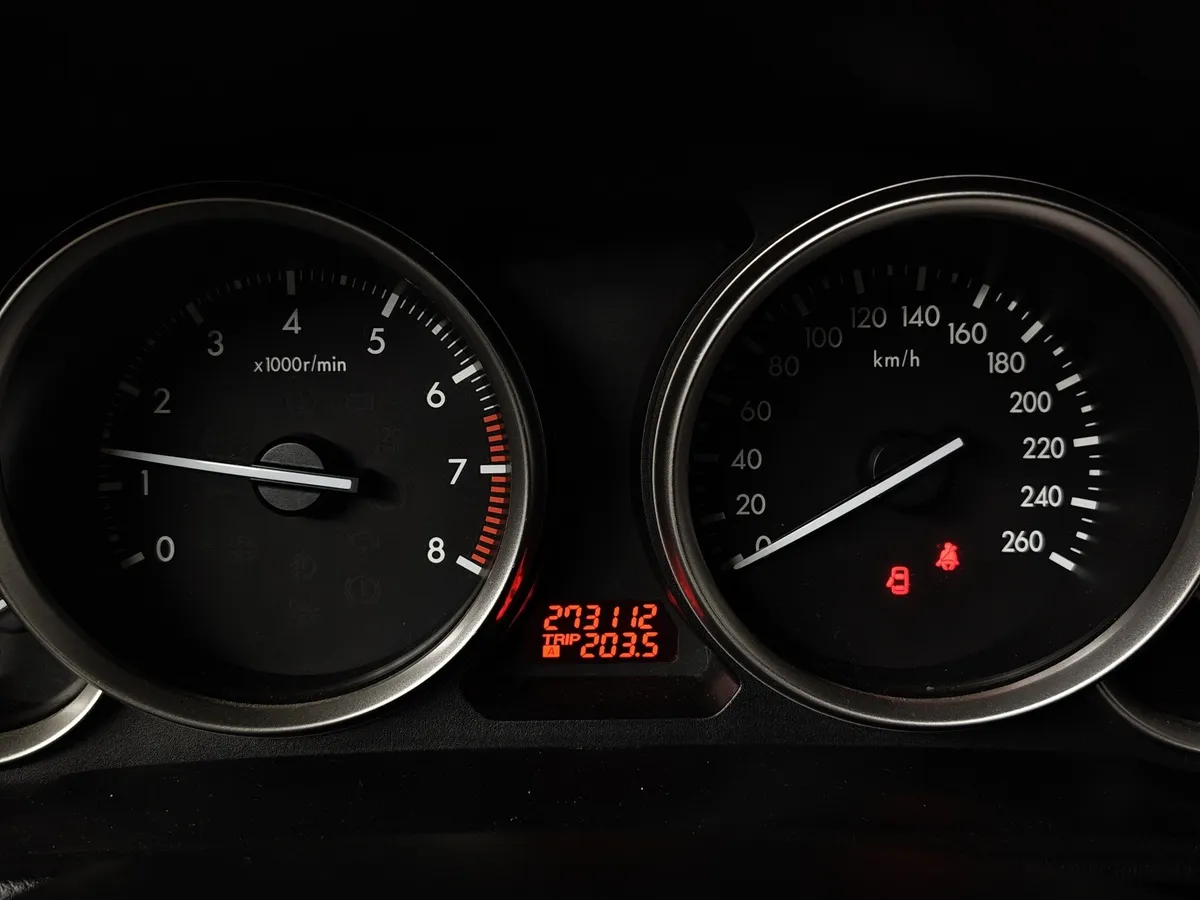 Mazda 6 1.8 MT (120 л.с.) Черный в АВИЛОН. Слайд №18