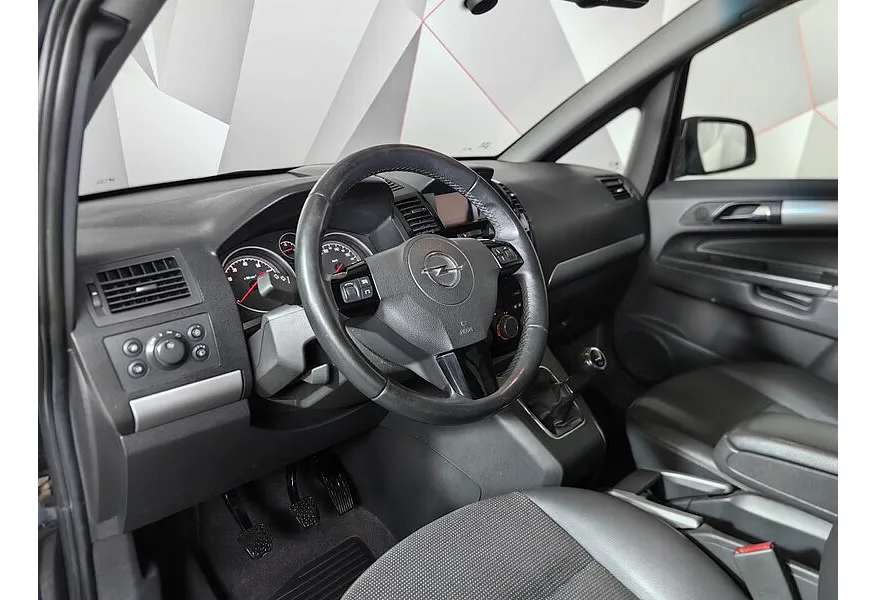 Opel Zafira 1.8 MT (140 л.с.) Черный в АВИЛОН. Слайд №18
