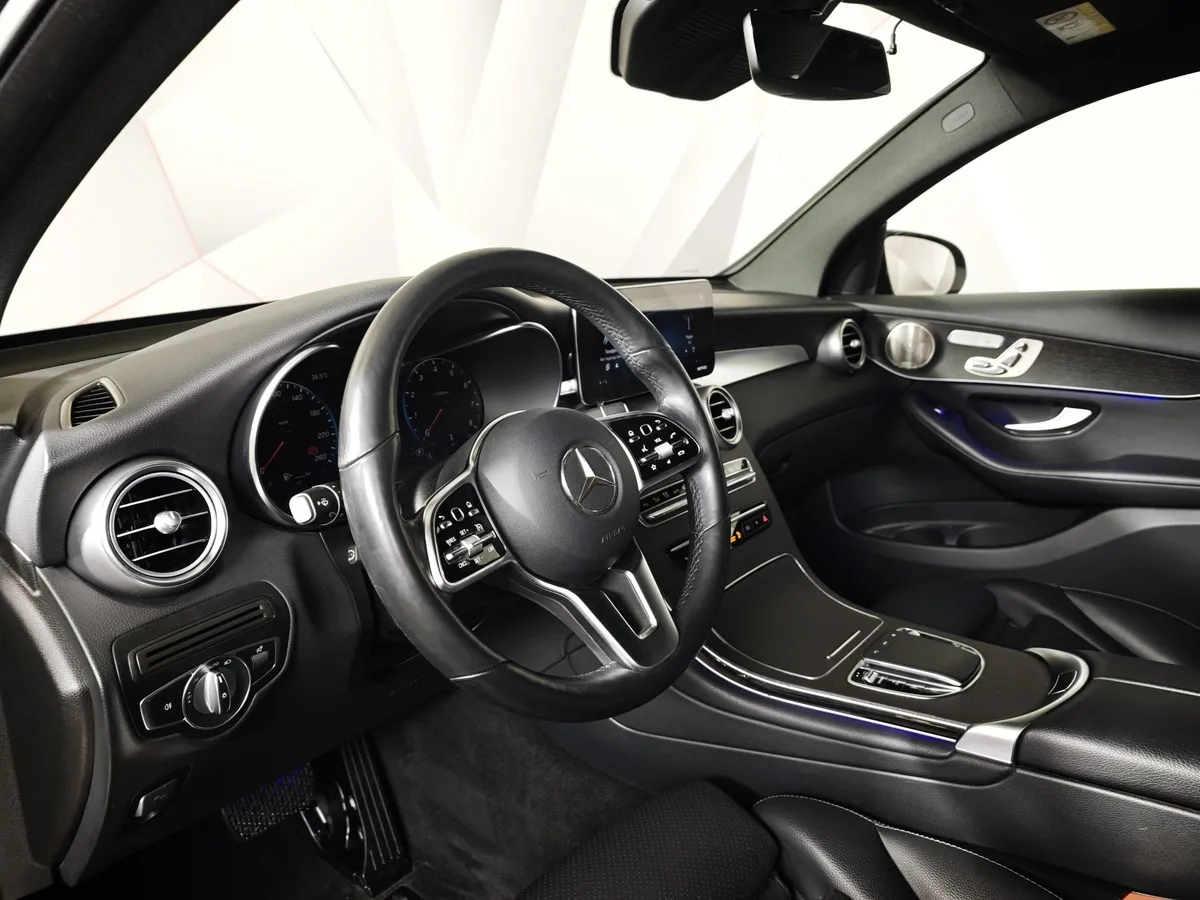 Mercedes-Benz GLC Купе 300 9G-TRONIC 4MATIC (245 л.с.) Sport Серый в АВИЛОН. Слайд №19