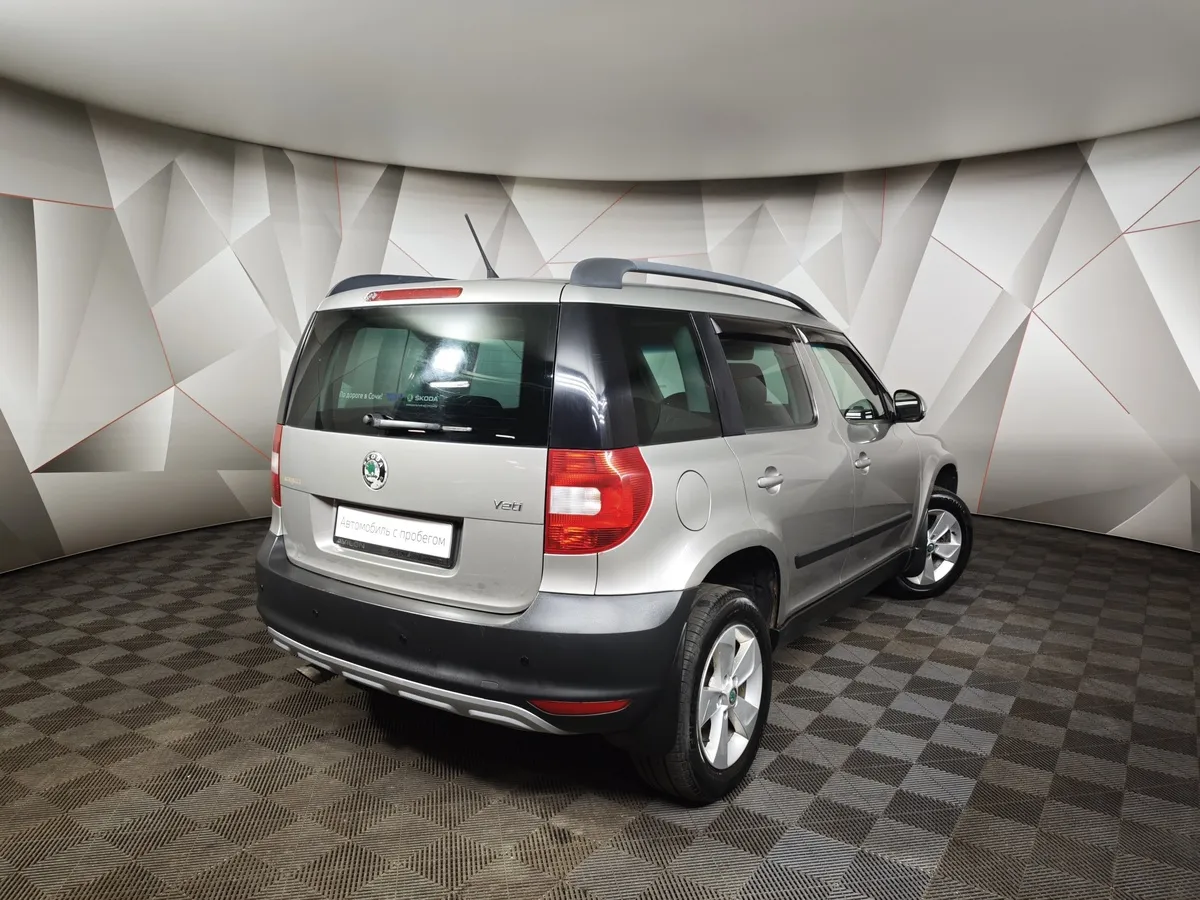 Skoda Yeti 1.2 TSI DSG (105 л.с.) Active Бежевый в АВИЛОН. Слайд №2