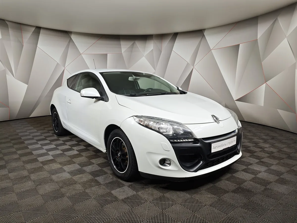 Renault Megane 2.0 CVT (138 л.с.) Белый в АВИЛОН. Слайд №3