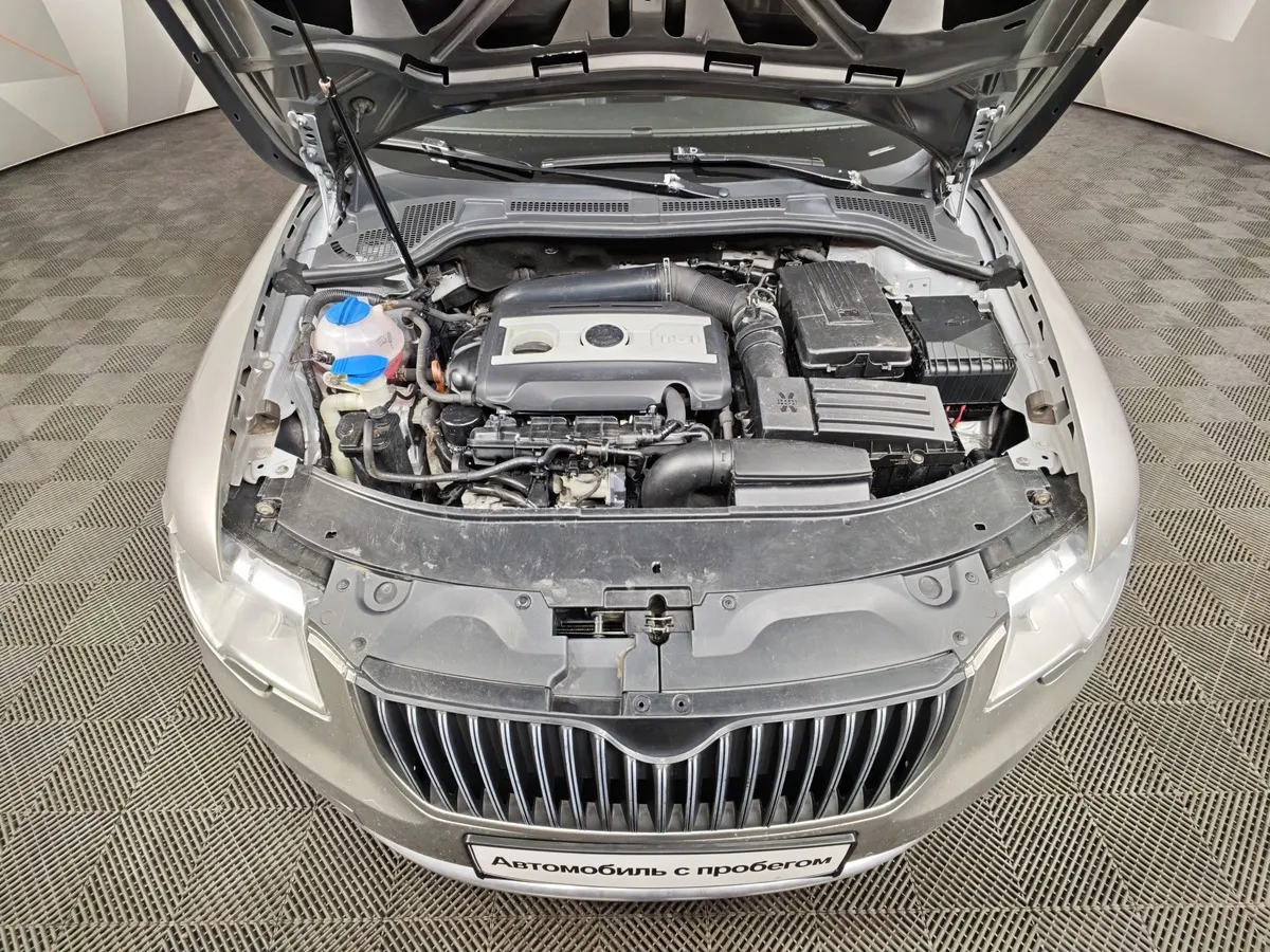 Skoda Superb 1.8 TSI AT (152 л.с.) Бежевый в АВИЛОН. Слайд №10