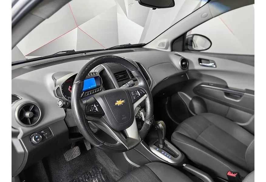 Chevrolet Aveo 1.6 AT (115 л.с.) Серый в АВИЛОН. Слайд №19
