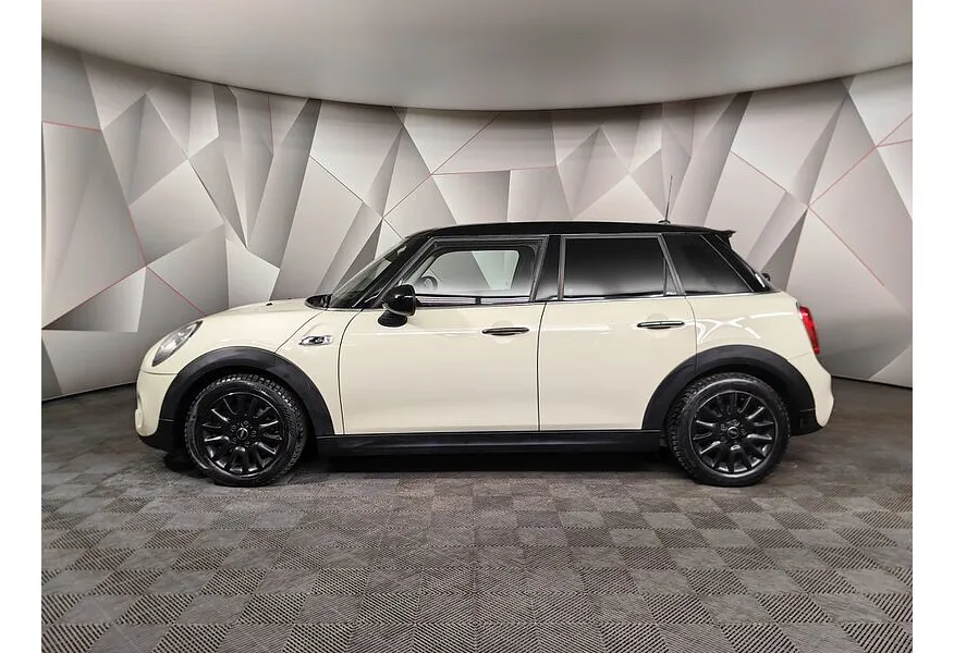 Mini 5 дверей 2.0 AT (192 л.с.) Белый в АВИЛОН. Слайд №5