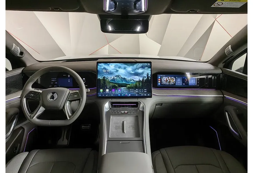 Denza N9 2.0h 8AT 2WD (925 л.с.) Premium Белый в АВИЛОН. Слайд №13