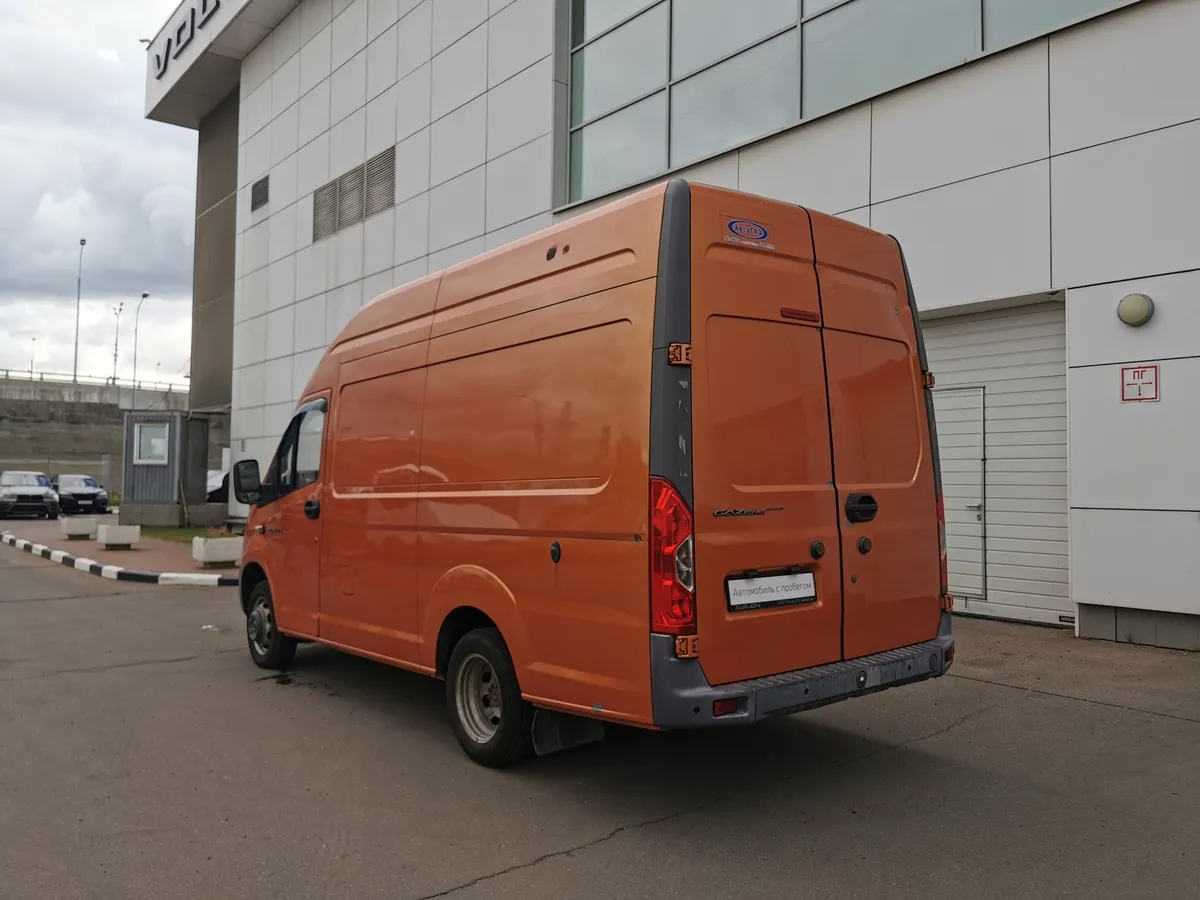 ГАЗ NEXT 2.8 MT 3.5 L2H2 (149 л.с.) Оранжевый в АВИЛОН. Слайд №4