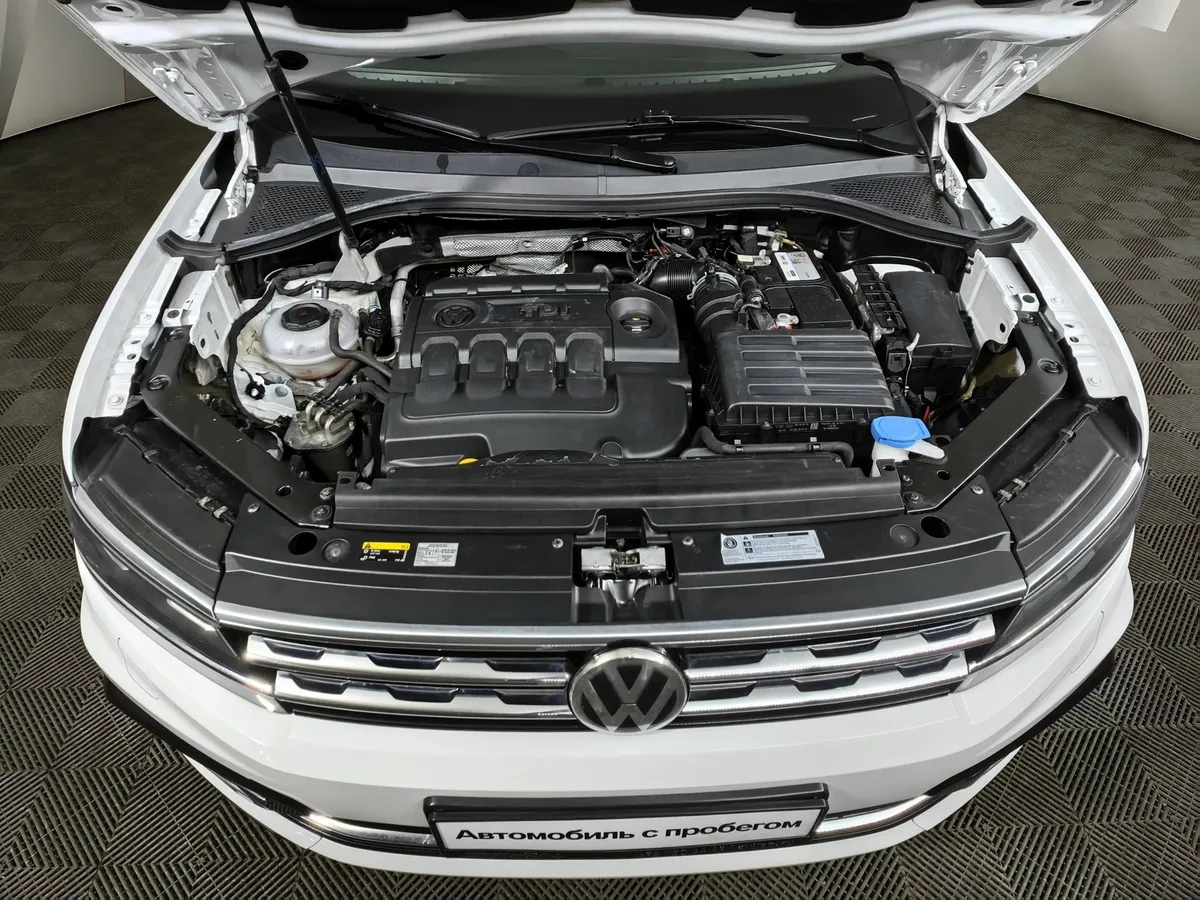 Volkswagen Tiguan 2.0 TDI 4Motion DSG (150 л.с.) Sportline Белый в АВИЛОН. Слайд №11