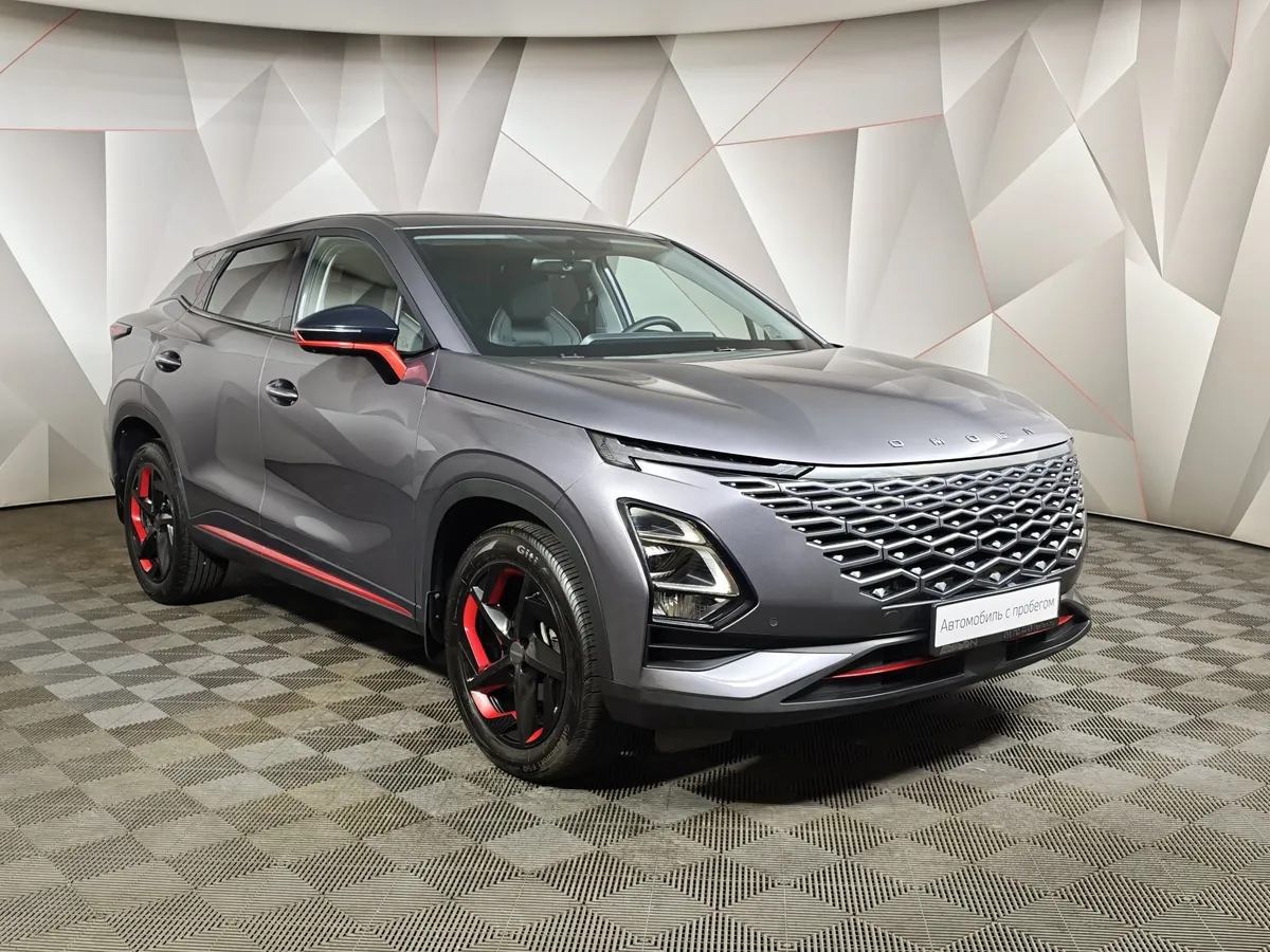 Omoda C5 1.5T CVT (147 л.с.) Lifestyle (красные элементы экстерьера) Серый в АВИЛОН. Слайд №3